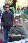 2010-10-09-drachenfest-062-schminken